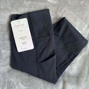 Fabletics Oasis 7/8 Leggings